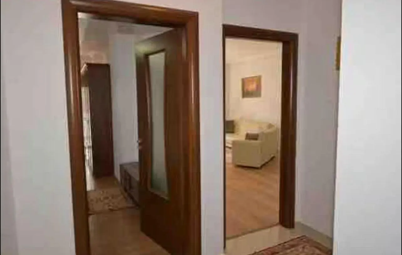 Mbyllur Apartamento Tirana