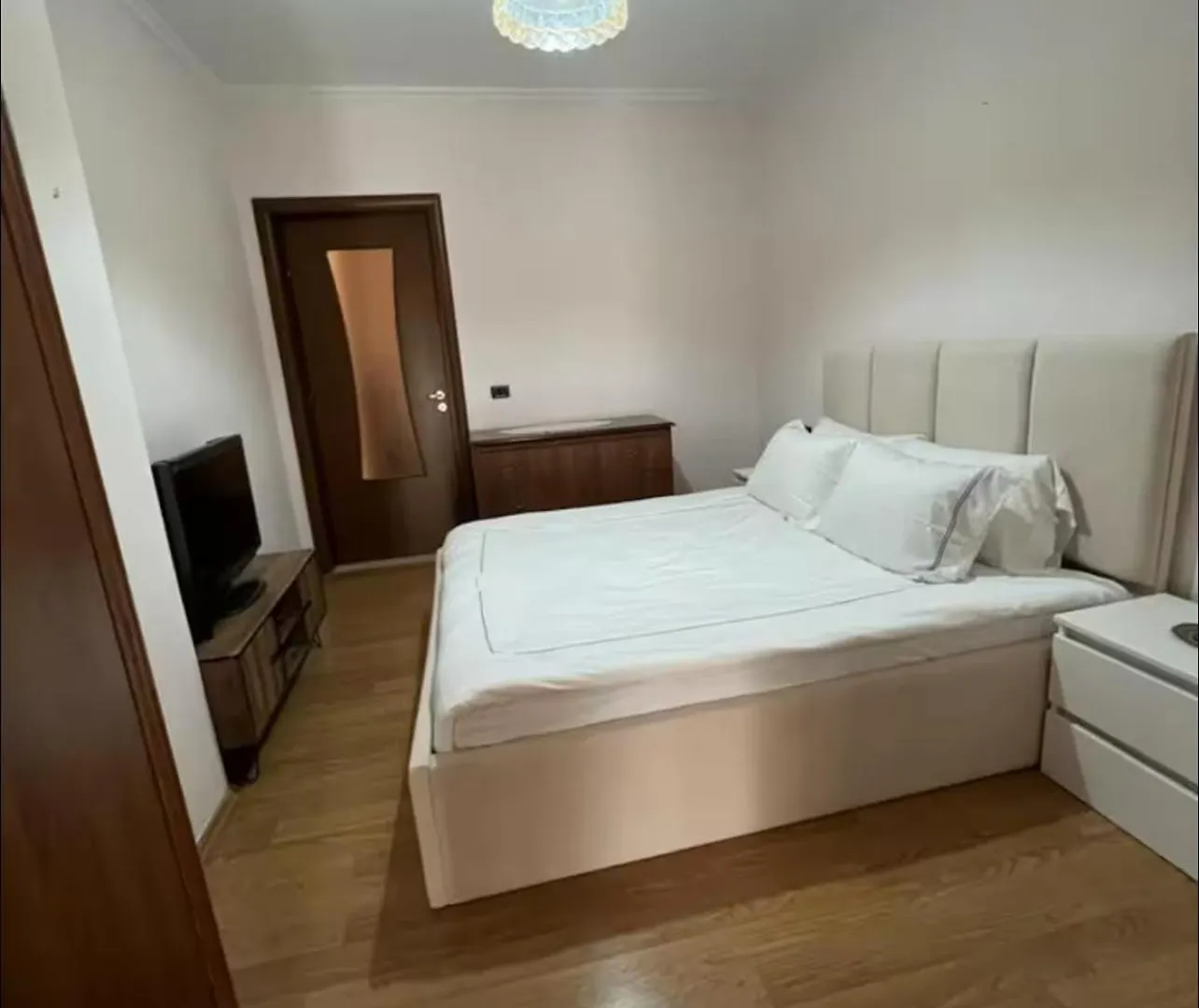 Mbyllur Apartamento Tirana